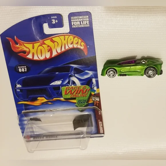 EUC 2000 Hot Wheels Monoposto, w some original packaging - Picture 2 of 5